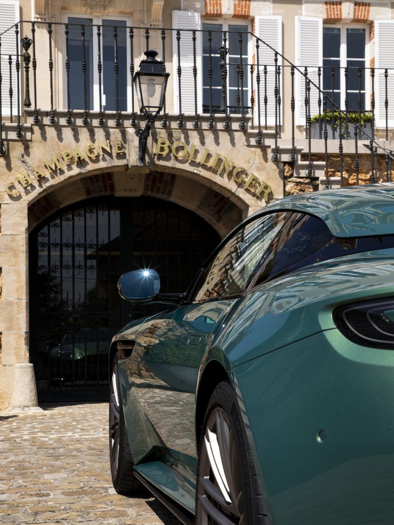 Aston Martin x Champagne Bollinger 02