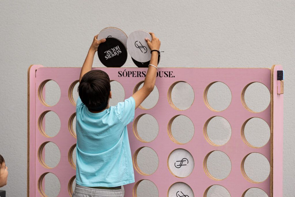 Sopers House - Connect 4 01